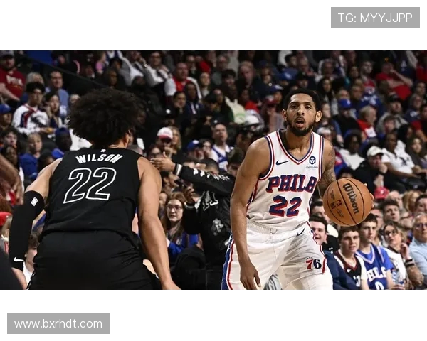 76人主场迎战篮网季后赛激战回顾精彩瞬间与球员表现分析