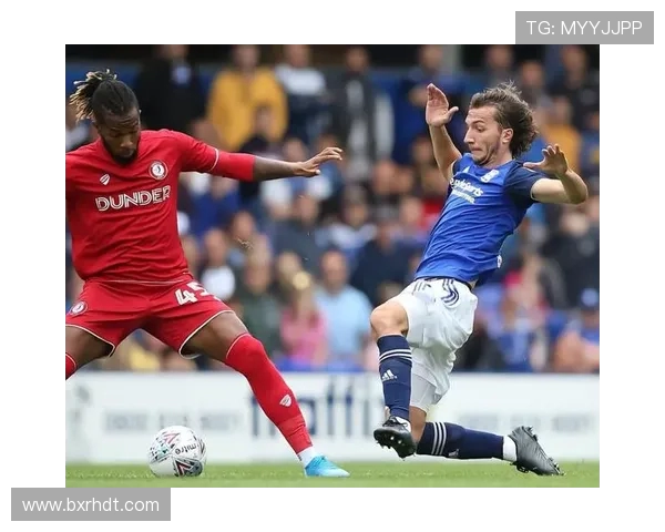 卢顿与查尔顿历史交锋比分回顾及精彩瞬间分析